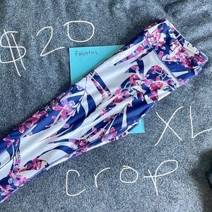 Fabletics crop pants powerhold